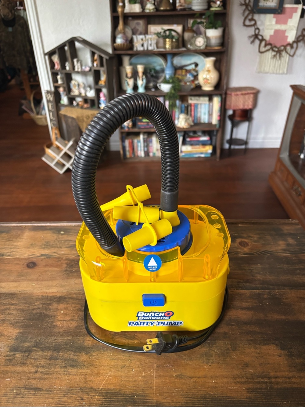 Bunch O Balloons Yellow Party Pump - Electric Balloon Inflator